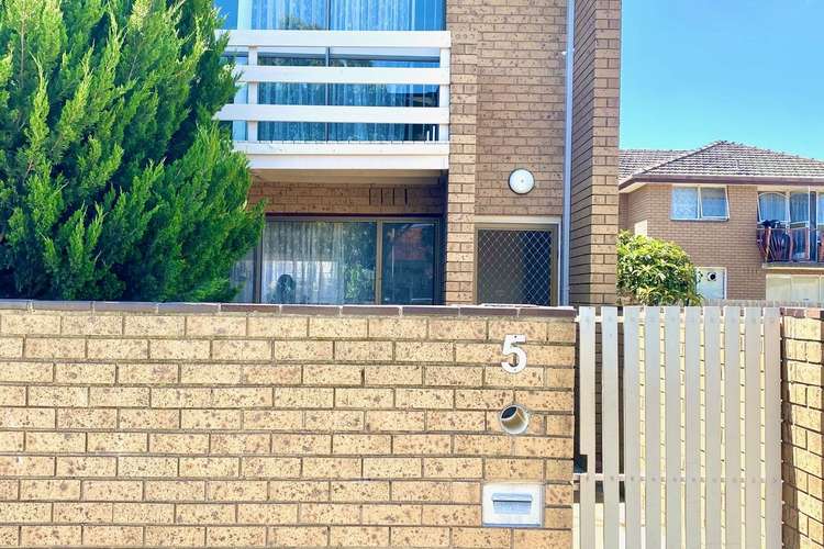 Main view of Homely townhouse listing, 5/34 Adelaide Street, Albion VIC 3020