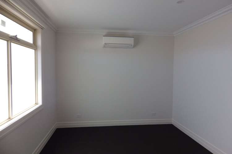 Fourth view of Homely unit listing, 3/11 Margaret Street, Oak Park VIC 3046