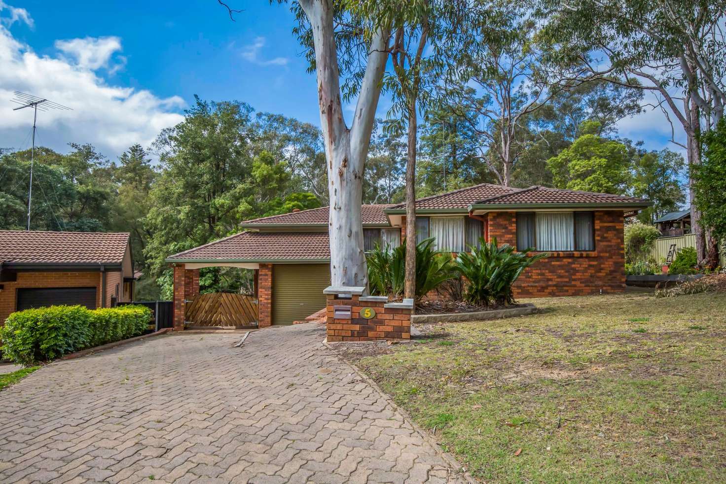 Main view of Homely house listing, 5 Gullalie Circle, Blaxland NSW 2774