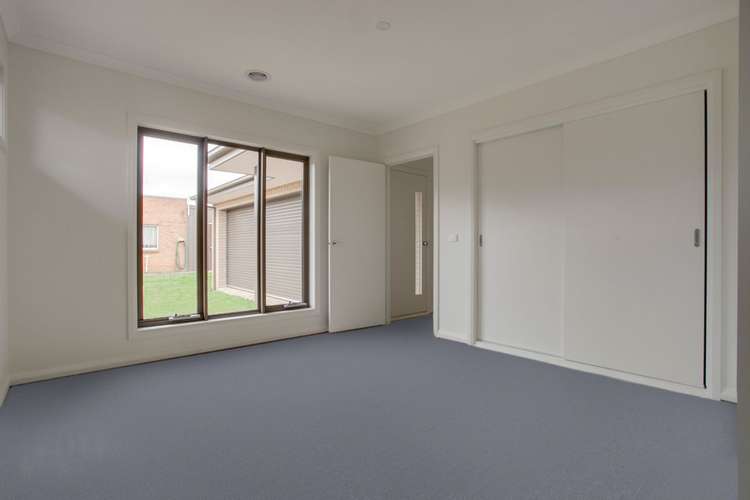 Third view of Homely unit listing, 2/50 Renwick Road, Ferntree Gully VIC 3156