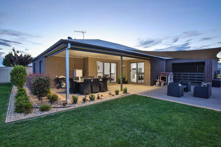 Second view of Homely house listing, 17 Ontario Park Drive, Mildura VIC 3500