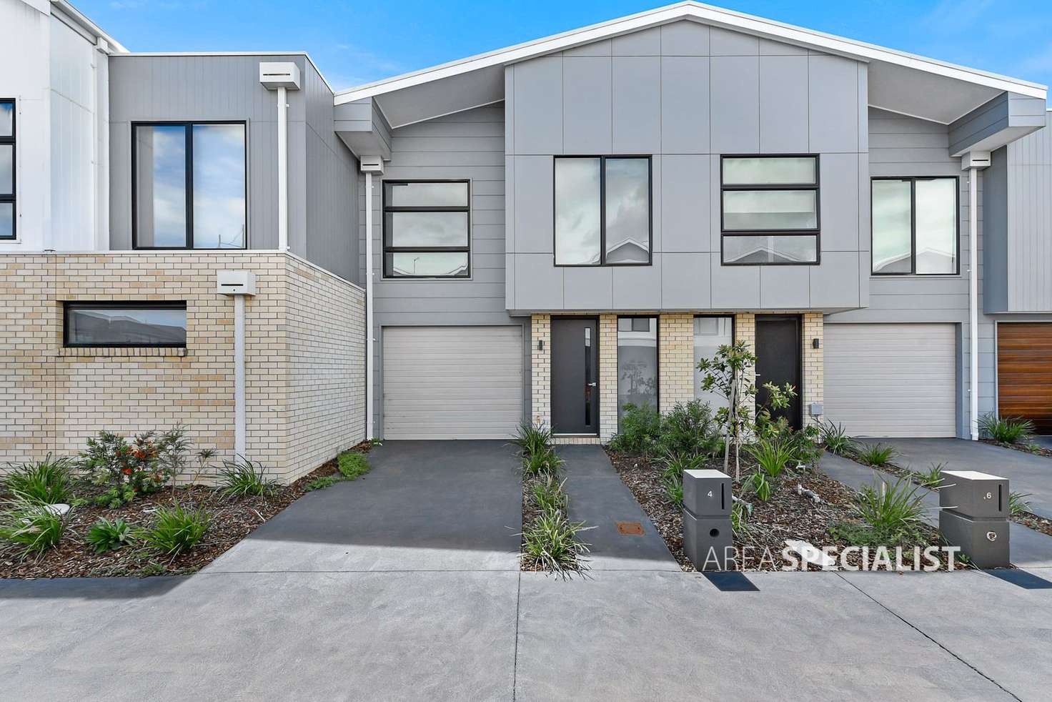Main view of Homely townhouse listing, 4 Mulberry Grove, Keysborough VIC 3173