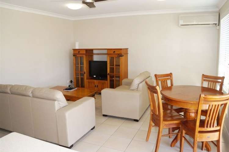 Fifth view of Homely semiDetached listing, 105 Zeller Street, Chinchilla QLD 4413