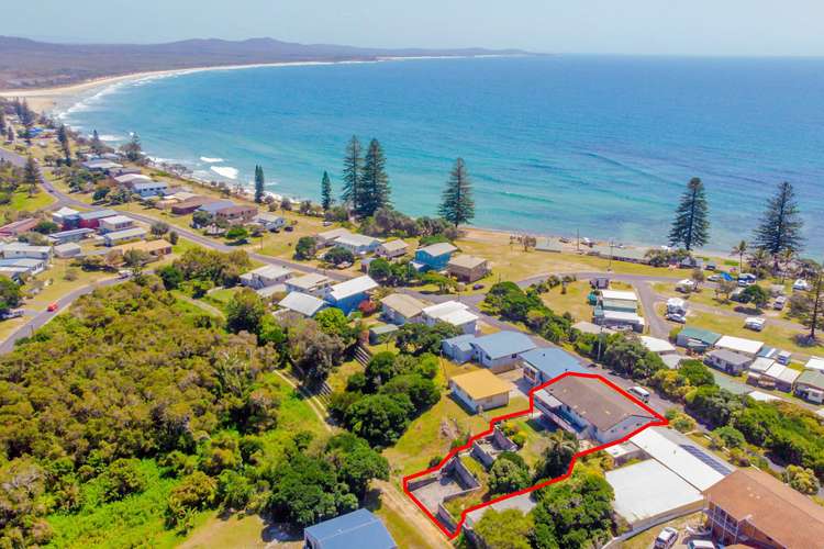 136 Ocean Road, Brooms Head NSW 2463