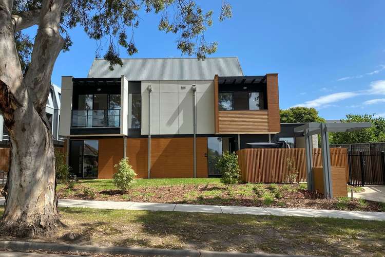Main view of Homely townhouse listing, 12/141 Brown Street, Heidelberg VIC 3084