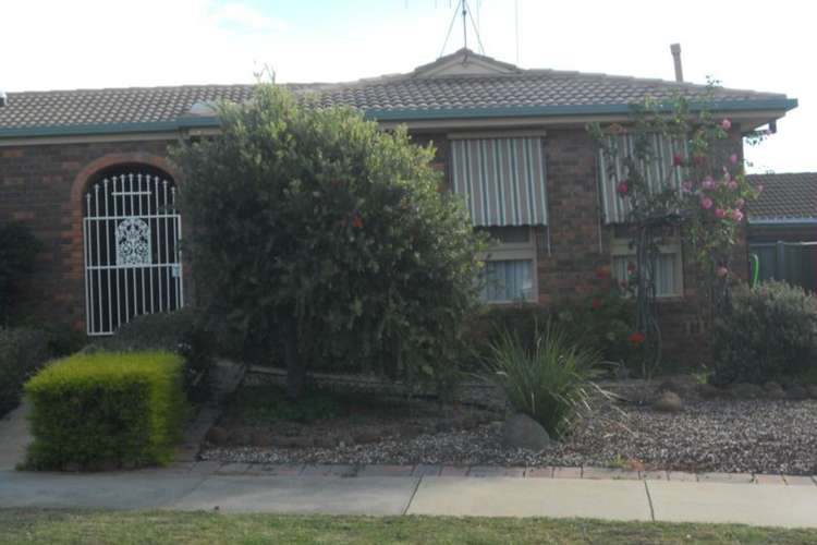 Main view of Homely unit listing, 2/9 Reception Avenue, Strathdale VIC 3550