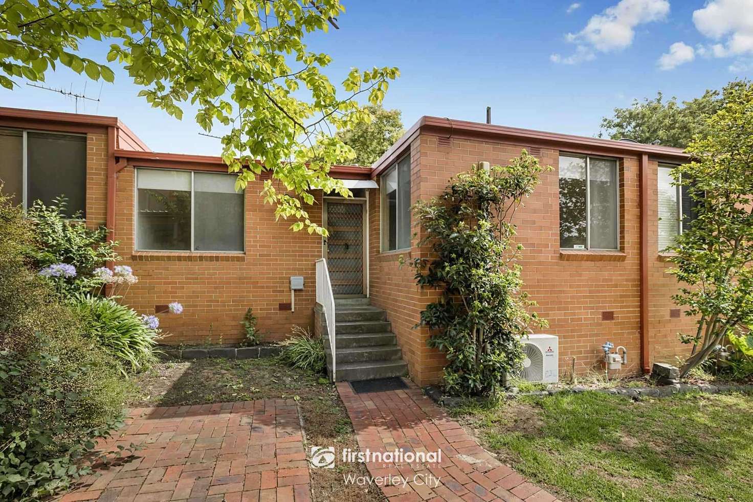 Main view of Homely unit listing, 2/24 Shirley Avenue, Glen Waverley VIC 3150