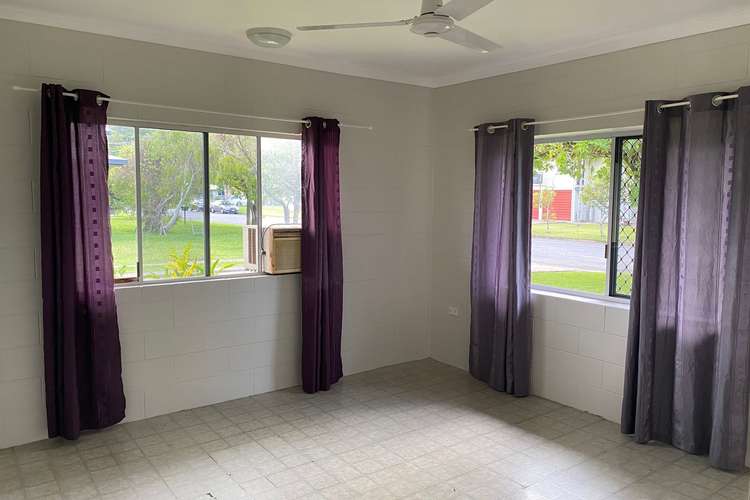 Fifth view of Homely semiDetached listing, 1/11 Smart Street, Mooroobool QLD 4870