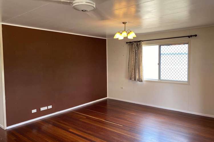 Fifth view of Homely house listing, 122 Menzies Street, Park Avenue QLD 4701