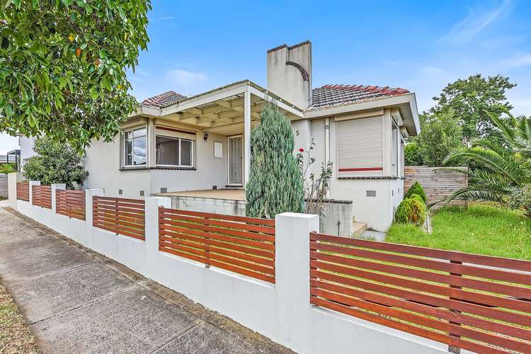 Main view of Homely house listing, 5 Stevenson Avenue, Dandenong North VIC 3175