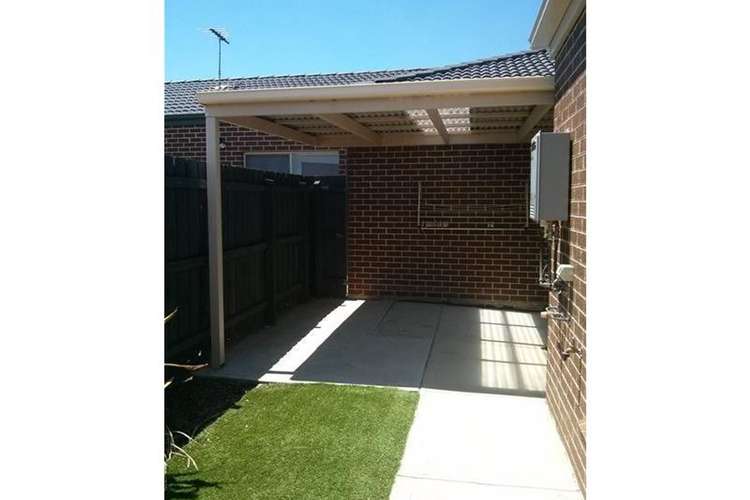 Fifth view of Homely house listing, 1 Bowerbird Place, Truganina VIC 3029