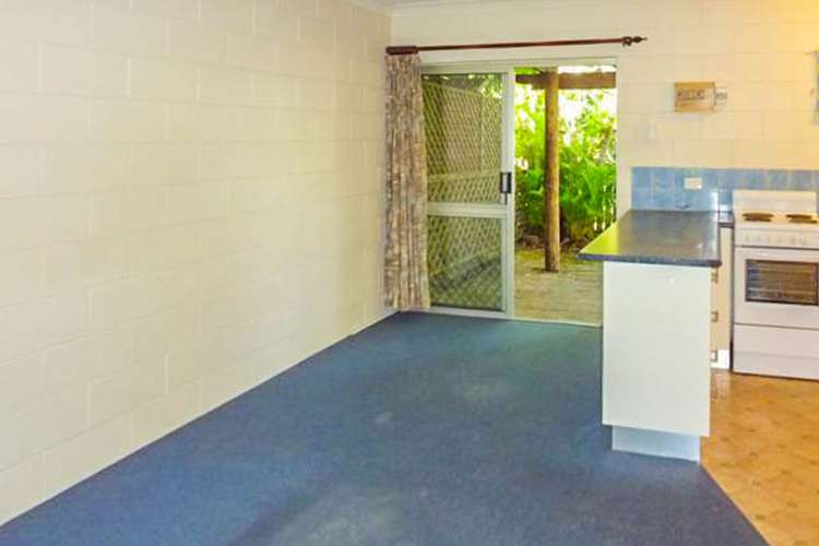 Third view of Homely unit listing, 9/98 Pease St, Manoora QLD 4870