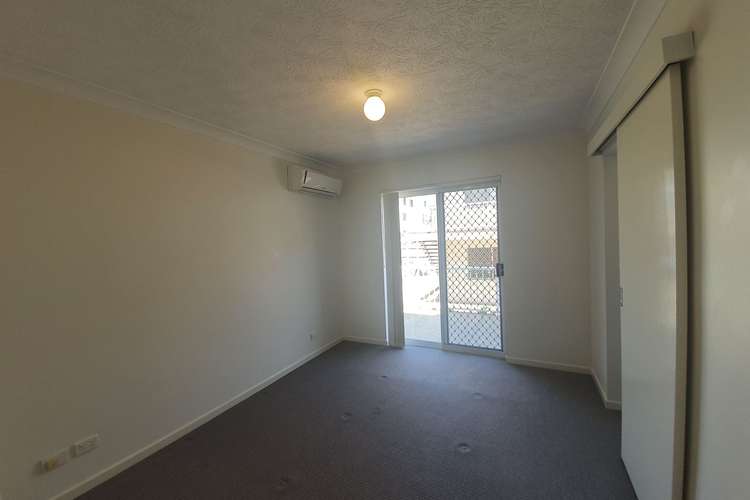 Sixth view of Homely apartment listing, 5/25 Darrambal Street, Chevron Island QLD 4217