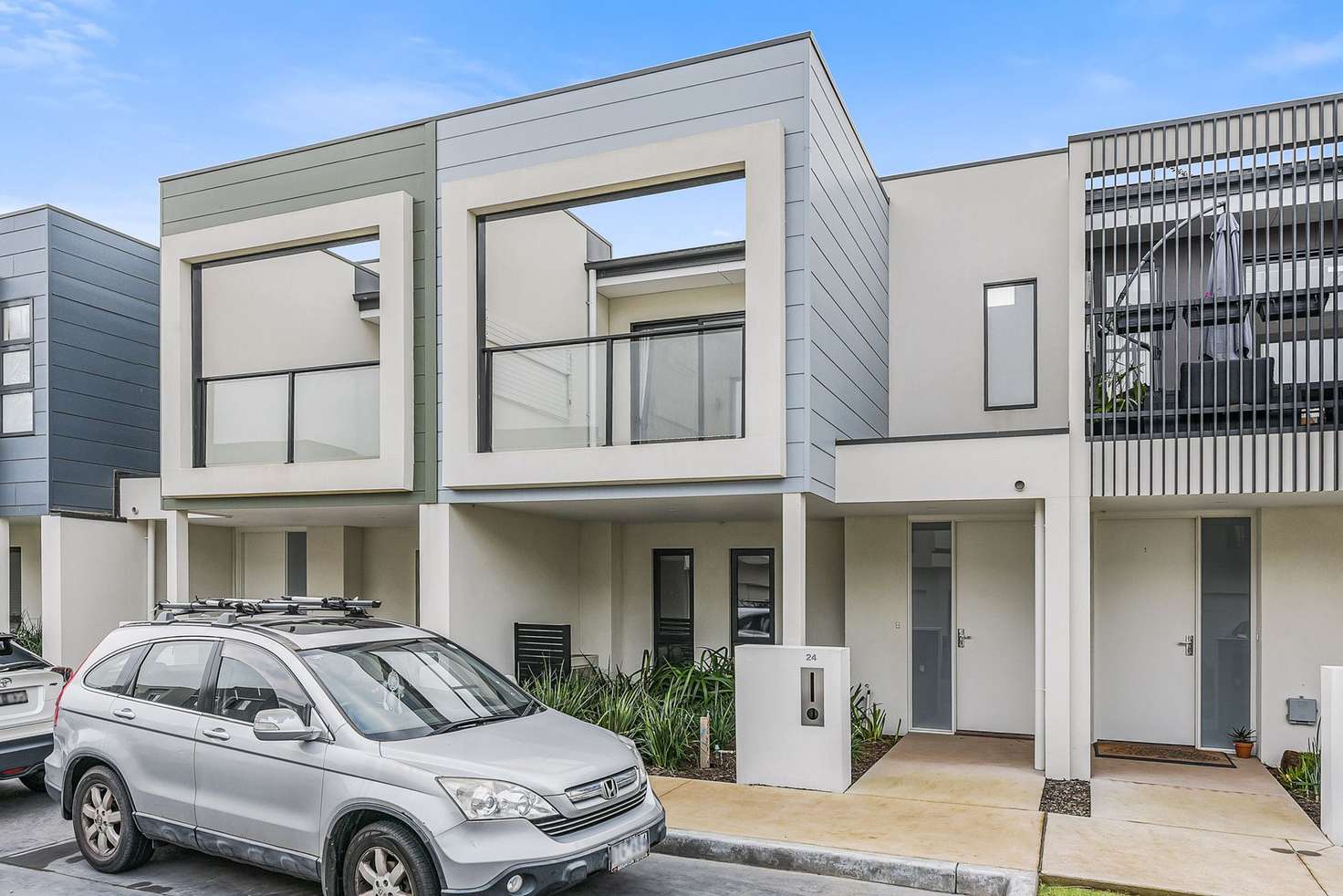 Main view of Homely townhouse listing, 24 Hardy Loop, Keysborough VIC 3173
