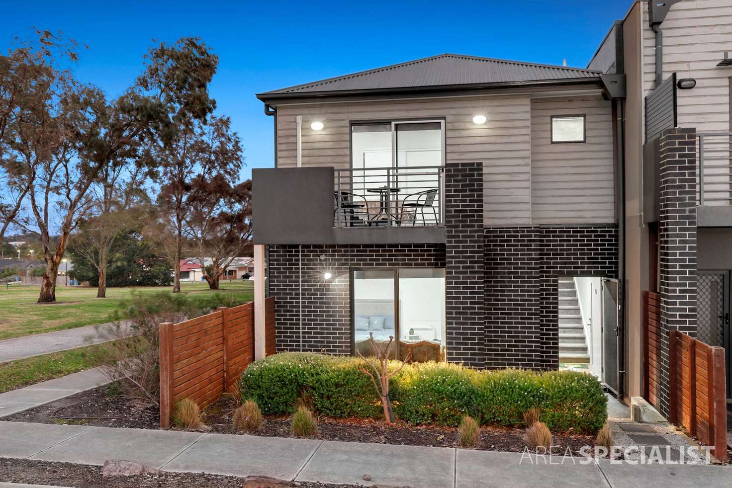 Main view of Homely unit listing, 19 Demmie Mews, Lyndhurst VIC 3975