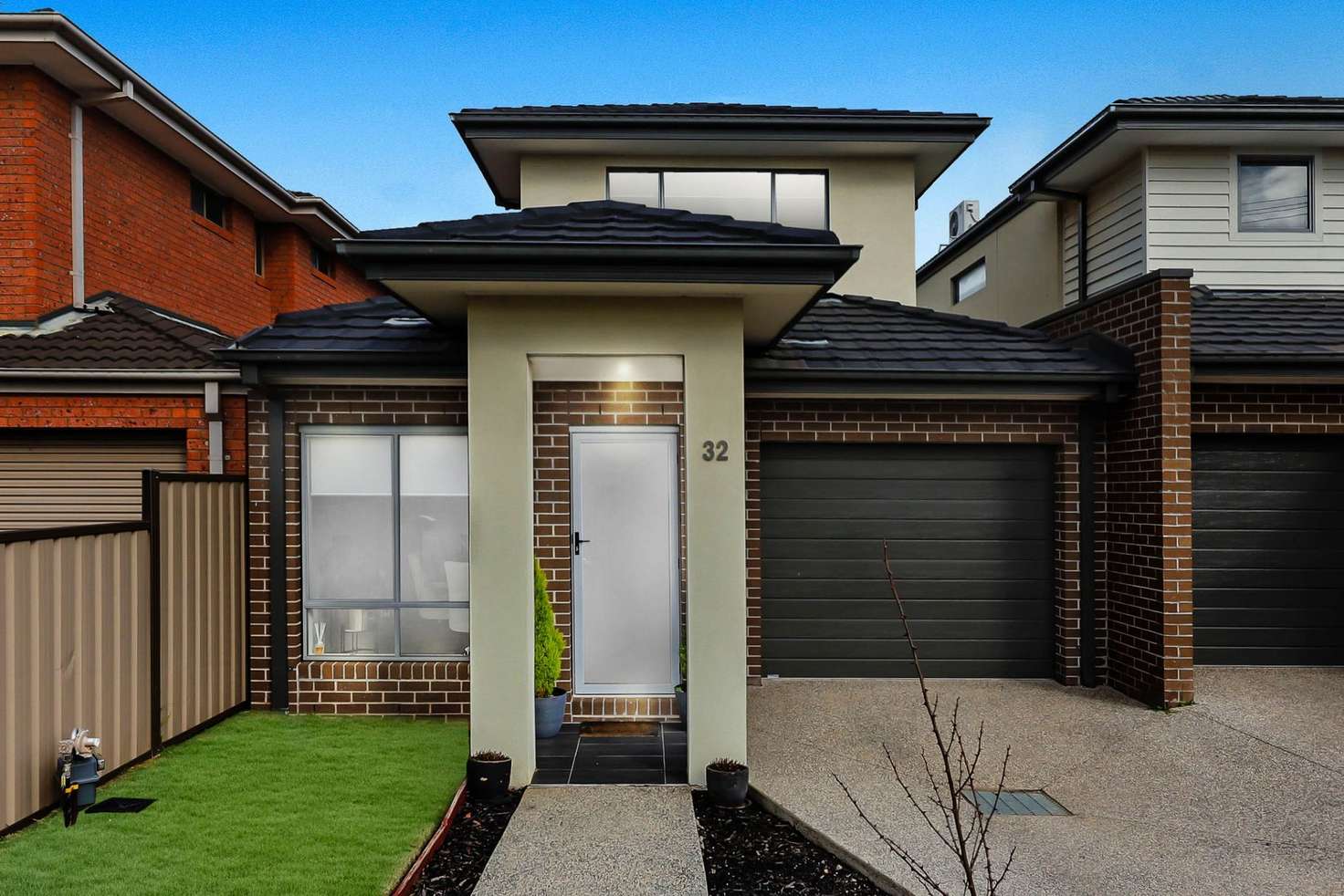 Main view of Homely townhouse listing, 32 Erskine Way, Sydenham VIC 3037