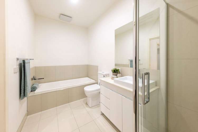 Fifth view of Homely apartment listing, 7/102 Railway Parade, Pascoe Vale VIC 3044