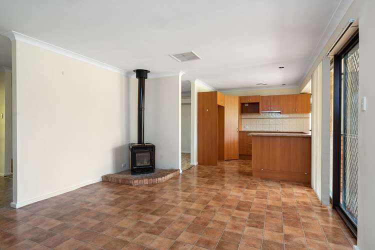 Fourth view of Homely house listing, 4 Littlewood Place, West Lamington WA 6430