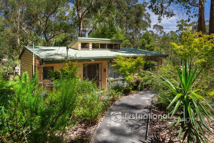 43 Mountain Road, Cockatoo VIC 3781