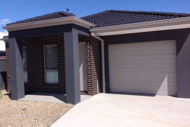 Main view of Homely unit listing, 1/17 Manor Lakes Boulevard, Manor Lakes VIC 3024