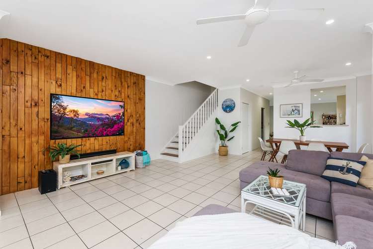 Fourth view of Homely semiDetached listing, 2/10 Jasmine Avenue, Hollywell QLD 4216