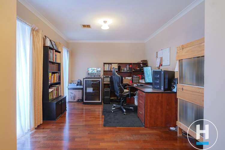 Fifth view of Homely house listing, 6 Garfield Way, Craigieburn VIC 3064