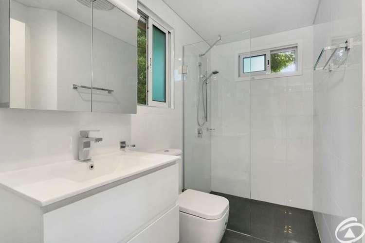 Fourth view of Homely unit listing, 2/276 McCoombe Street, Westcourt QLD 4870