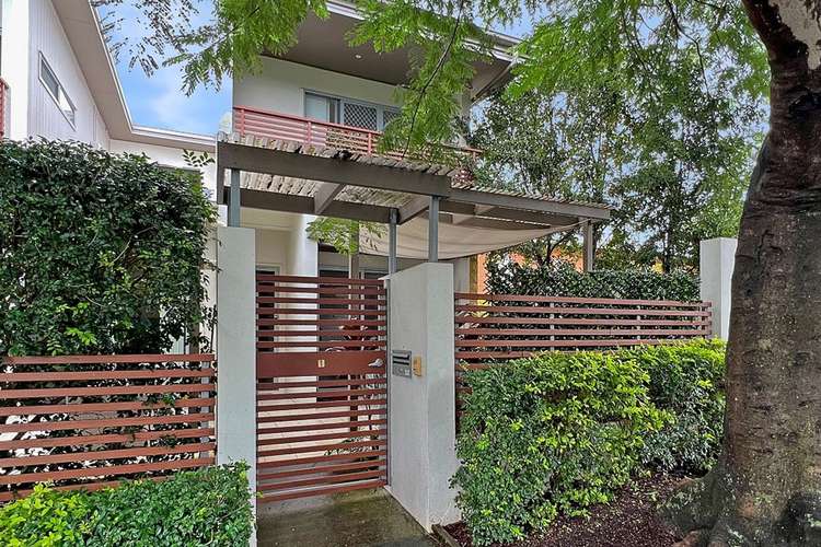 Main view of Homely townhouse listing, 1/1 Robbins Street, Corinda QLD 4075