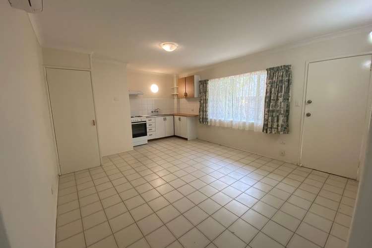 Fifth view of Homely unit listing, 2/35 Darrambal Street, Chevron Island QLD 4217