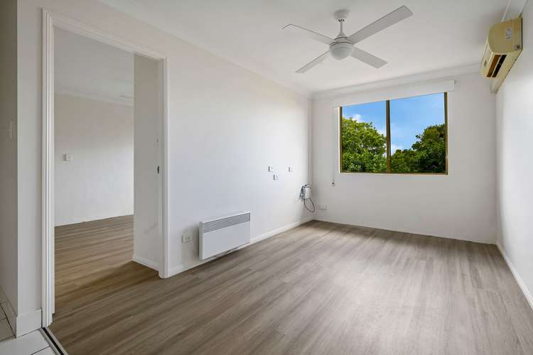 Second view of Homely unit listing, 7/5-7 Uniplaza Court, Kearneys Spring QLD 4350