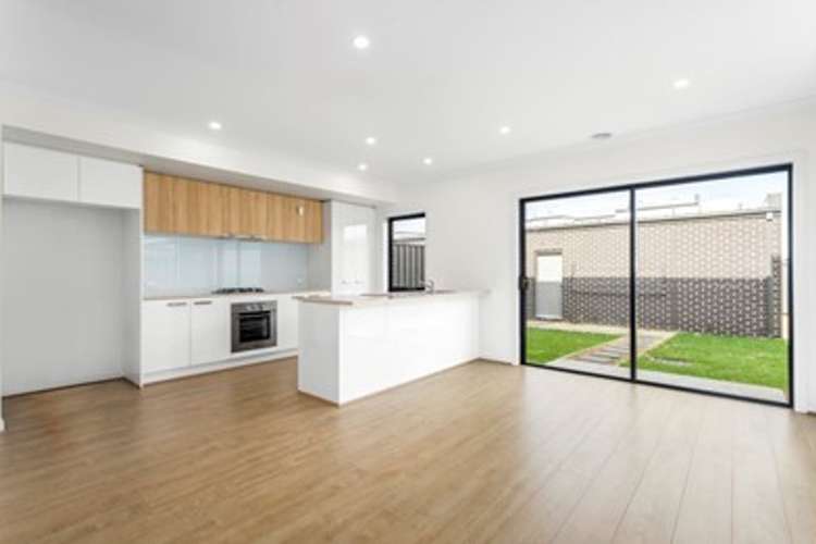 Third view of Homely townhouse listing, 7 Baltic Walk, Craigieburn VIC 3064