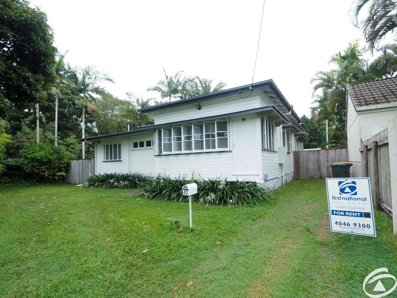 Main view of Homely semiDetached listing, 2/42 Lily Street, Cairns North QLD 4870