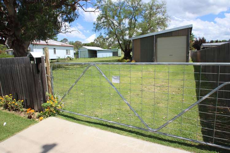 63 Clive Street, Tenterfield NSW 2372