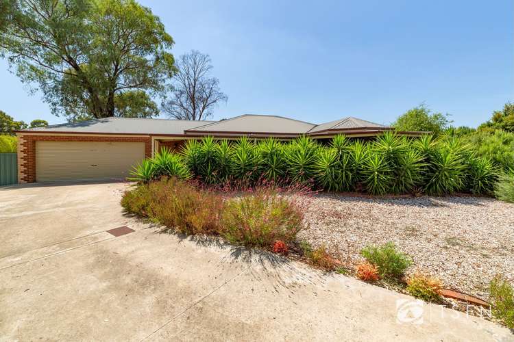 5 Rolling Court, Maiden Gully VIC 3551
