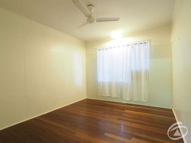 Fifth view of Homely unit listing, 4/81 Digger Street, Cairns North QLD 4870