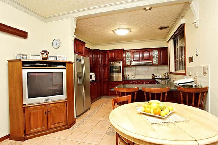 Fourth view of Homely house listing, 7 Mapledene Court, Sunshine West VIC 3020