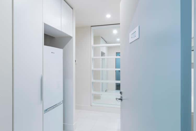 Third view of Homely apartment listing, 4702/500 Elizabeth Street, Melbourne VIC 3000
