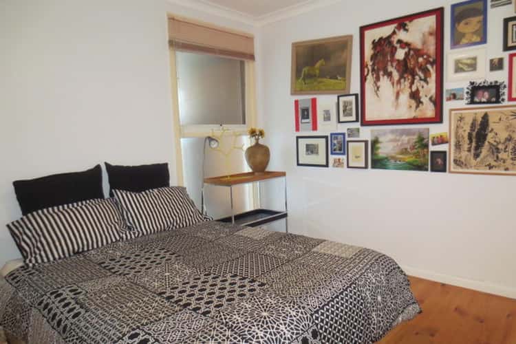 Third view of Homely flat listing, 2/6 Lincoln Road, Essendon VIC 3040