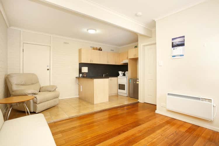 Main view of Homely unit listing, 2/26 Hampshire Road, Sunshine VIC 3020