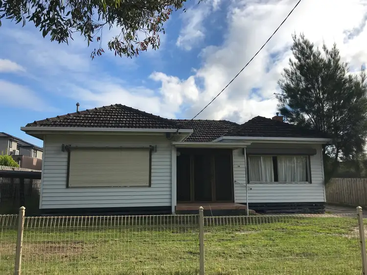 18 Thomas Street