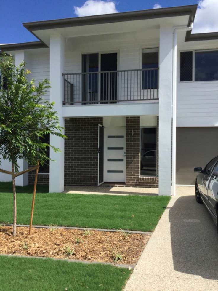 Main view of Homely townhouse listing, 2 Cygnus Crescent, Coomera QLD 4209