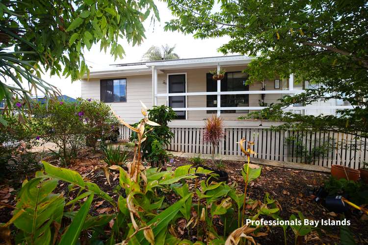 13 Coffea Street, Macleay Island QLD 4184