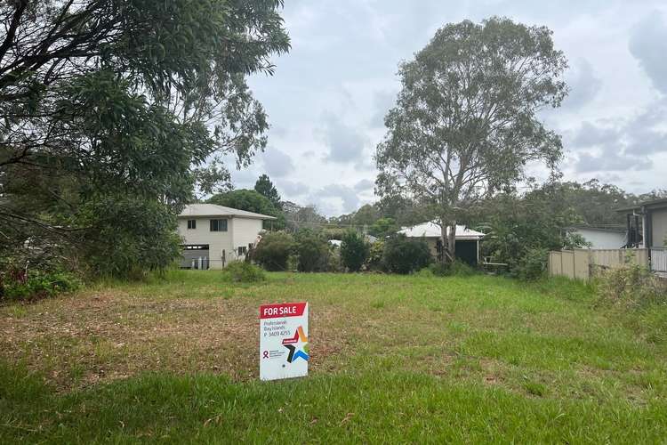 6 Cooee Crescent, Macleay Island QLD 4184