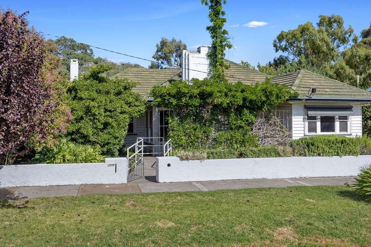 Main view of Homely house listing, 7 Royal Avenue, Kennington VIC 3550