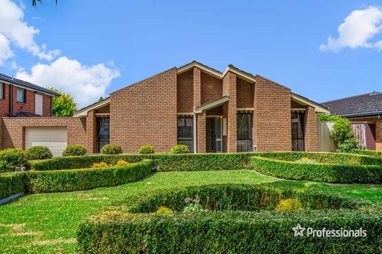 44 Corryong Crescent, Taylors Lakes VIC 3038