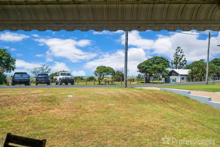 2A Schofield Parade, Keppel Sands QLD 4702