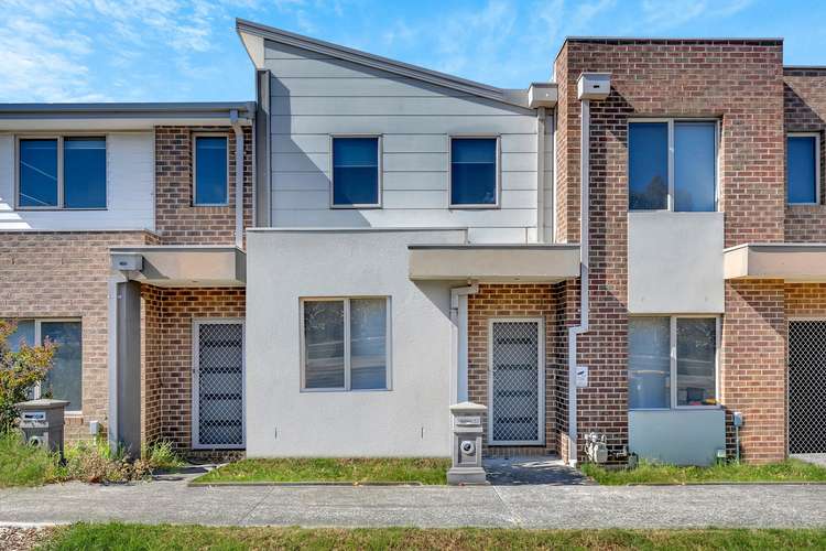 Main view of Homely townhouse listing, 31/1 Hyde Park Avenue, Craigieburn VIC 3064