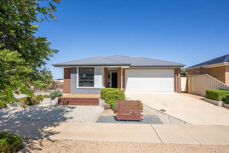 Main view of Homely house listing, 16 Bridgewater Avenue, Kialla VIC 3631