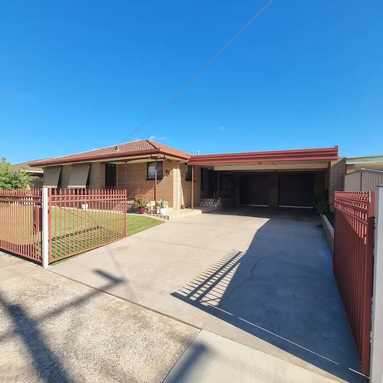 28 Guthrie Street