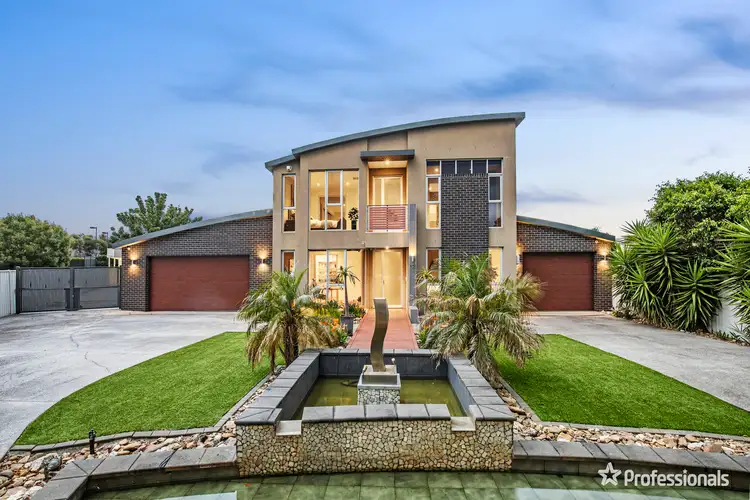 12 Buchanan Court